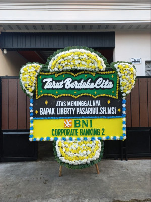 Papan Bunga Duka di Selat Lancang