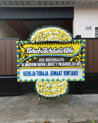 Papan Bunga Duka di Selat Lancang